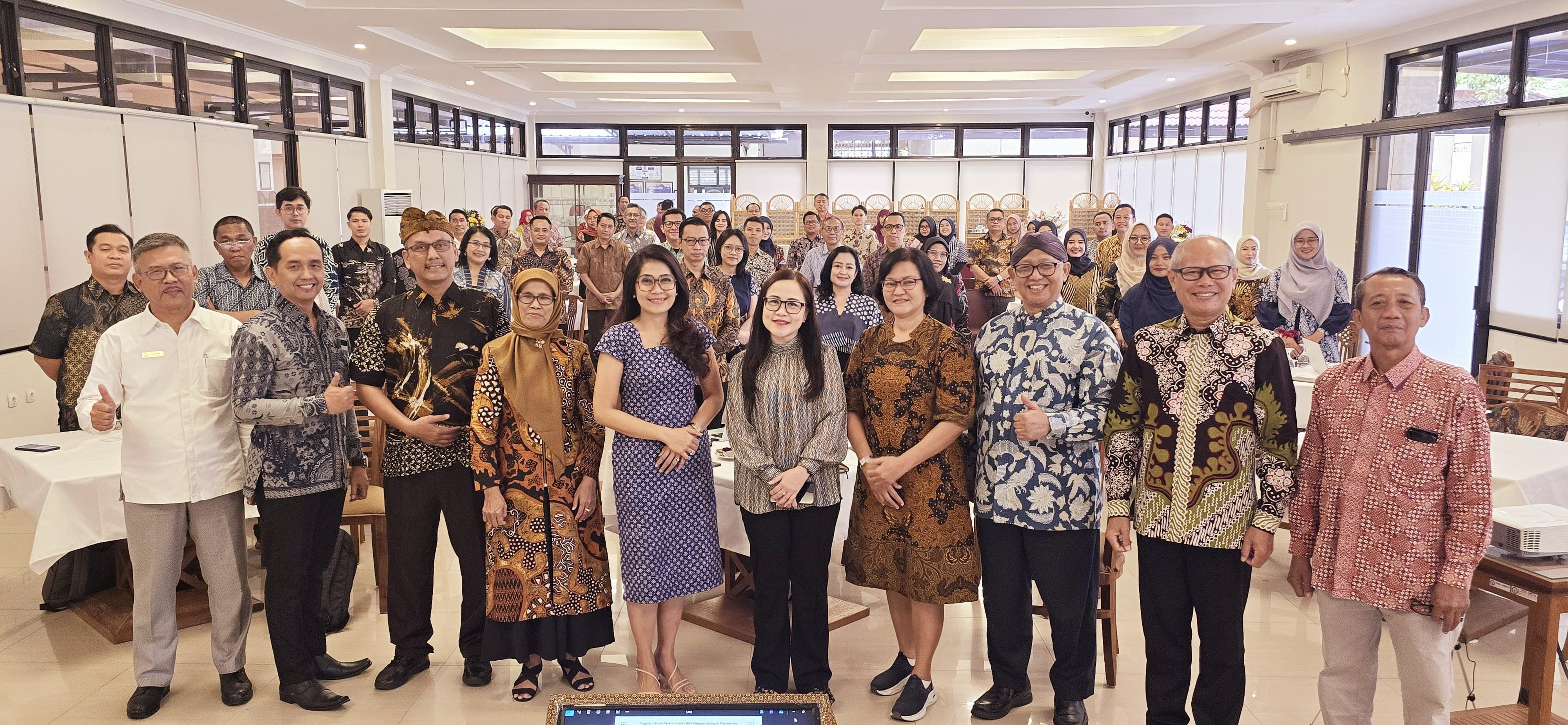 KULIAH UMUM PROGRAM PASCA SARJANA 2024